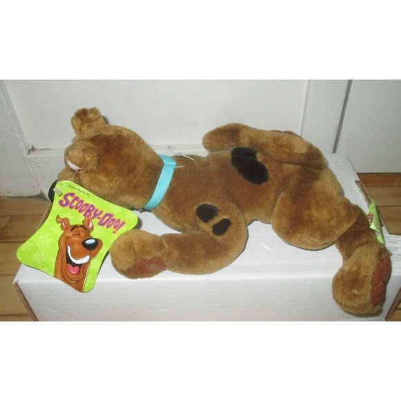 Vintage 13" Fun & Floppy Scooby Doo with tags (Cartoon Network, 2002) - Picture 1 of 11